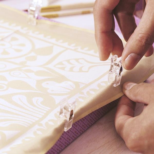 Atelier 11, peinture sur soie